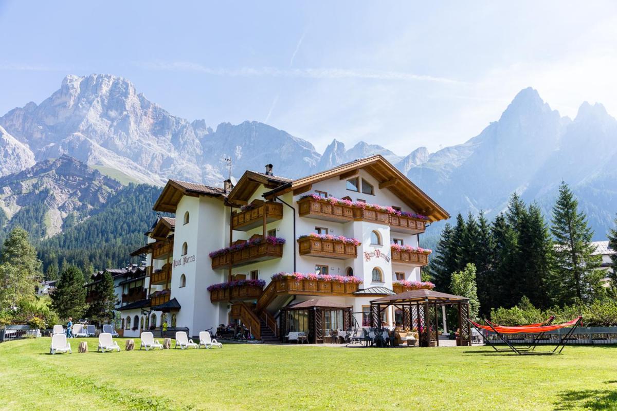 Hotel Vienna Сан-Мартино-ди-Кастроцца Экстерьер фото