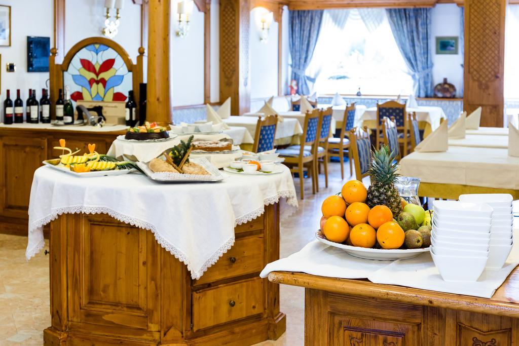 Hotel Vienna Сан-Мартино-ди-Кастроцца Экстерьер фото